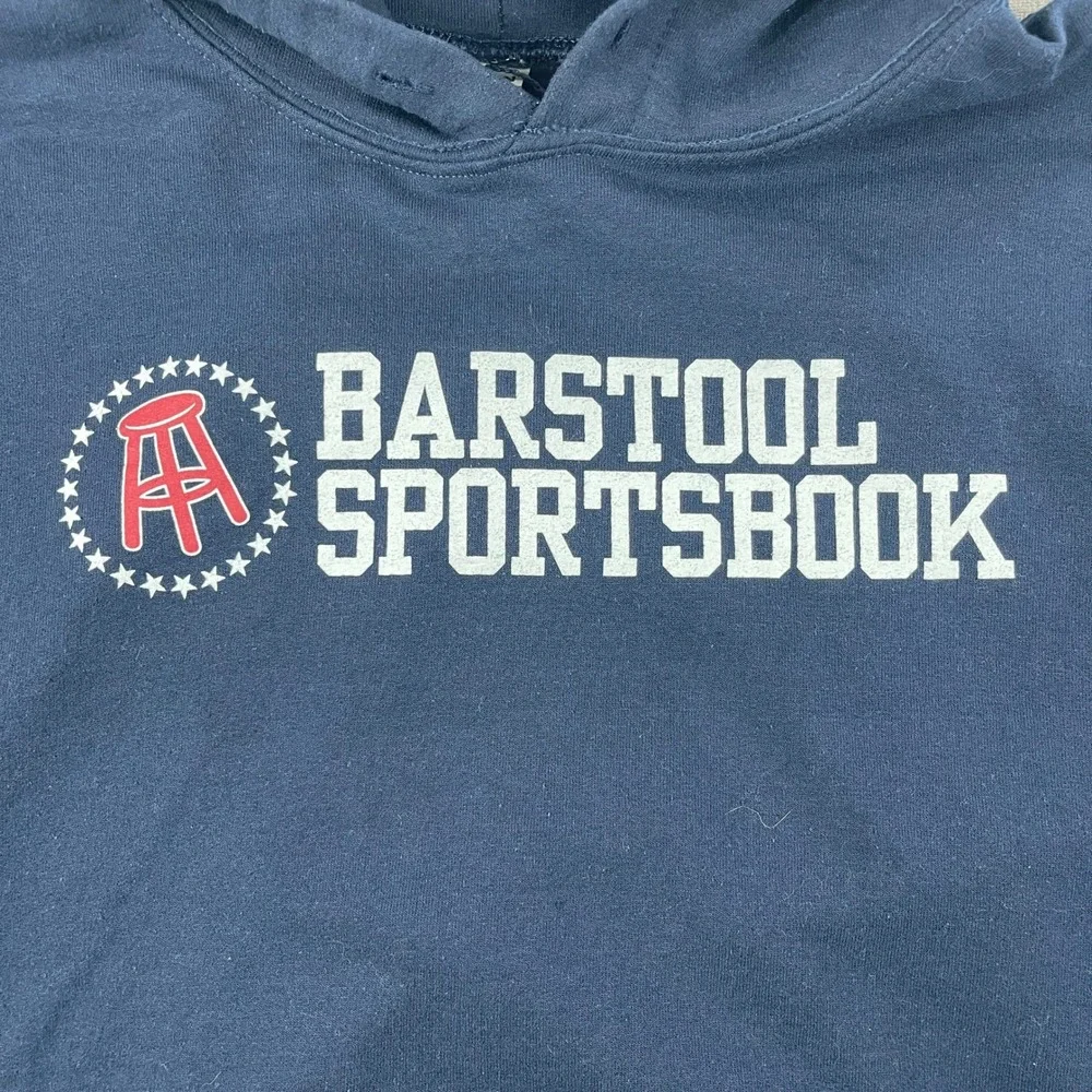 Barstool Sportsbook Mens X-Large‎ Navy Gildan Blue Hoodie Graphic Sweatshirt